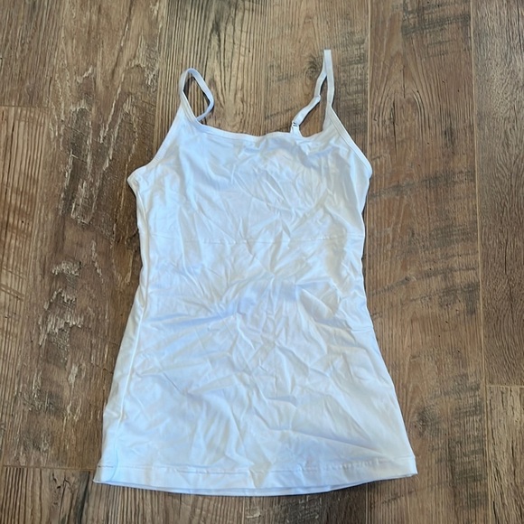 Maidenform Woman’s White Tank Size Large - Picture 1 of 4